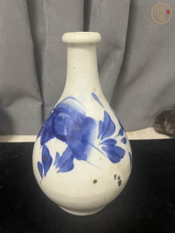 古玩陶瓷青花花卉紋瓶真品鑒賞圖