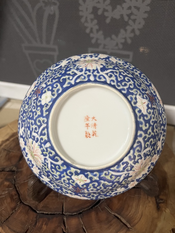 古玩陶瓷藍(lán)地粉彩花卉紋蓋盤拍賣，當(dāng)前價(jià)格2688元