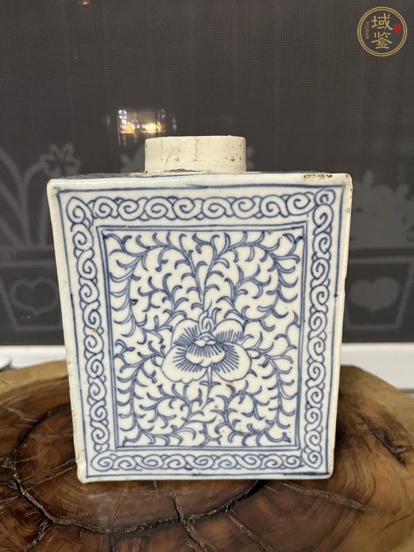古玩陶瓷青花淡描花卉紋茶葉罐真品鑒賞圖