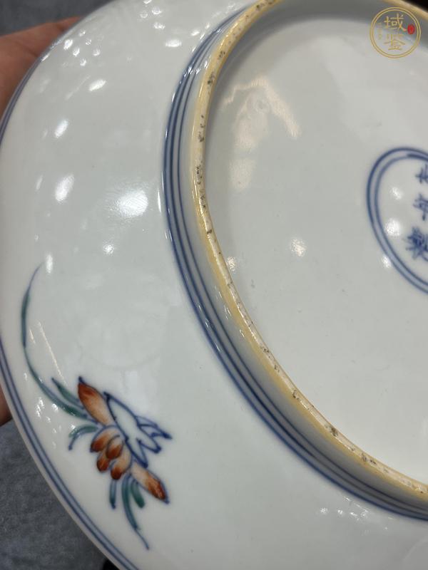古玩陶瓷青花斗彩蓮池鴛鴦紋臥盤真品鑒賞圖