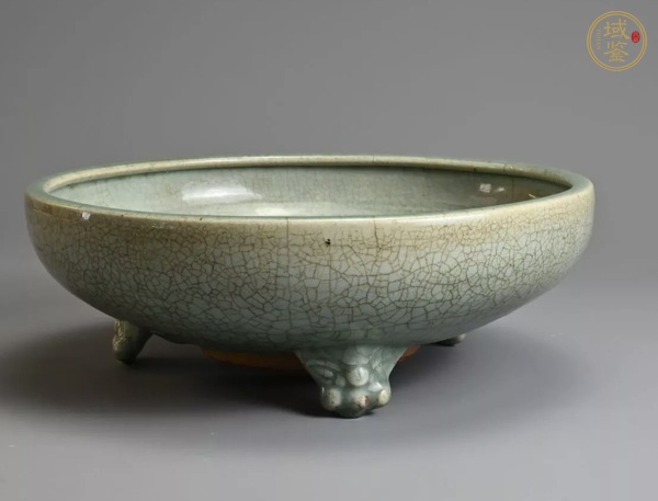 古玩陶瓷青瓷爐真品鑒賞圖