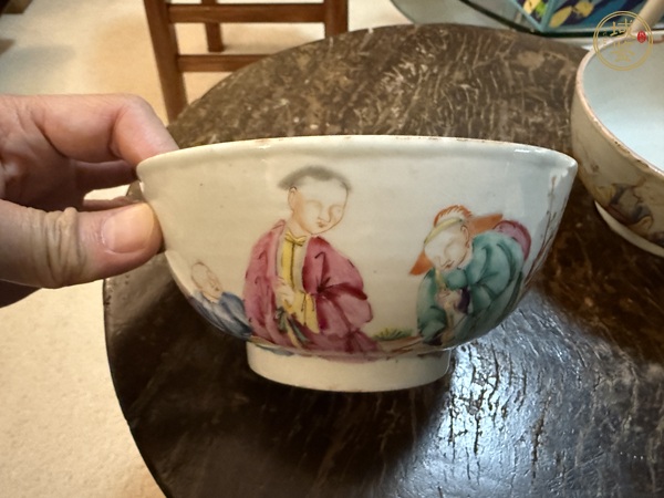 古玩陶瓷廣彩人物碗真品鑒賞圖