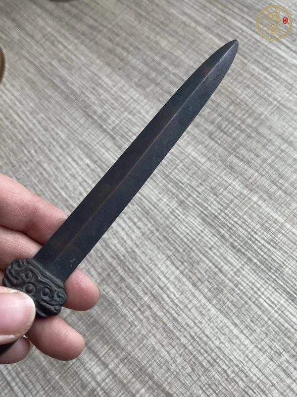 古玩銅器匕首真品鑒賞圖