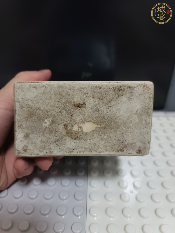 古玩清中期青花纏枝蓮茶葉罐真品鑒賞圖