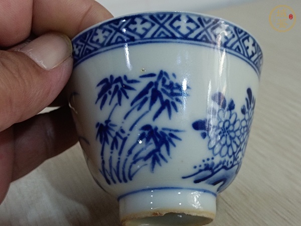 古玩陶瓷青花杯真品鑒賞圖