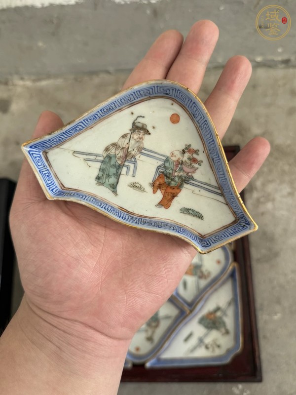 古玩陶瓷人物紋粉彩九攢盤真品鑒賞圖