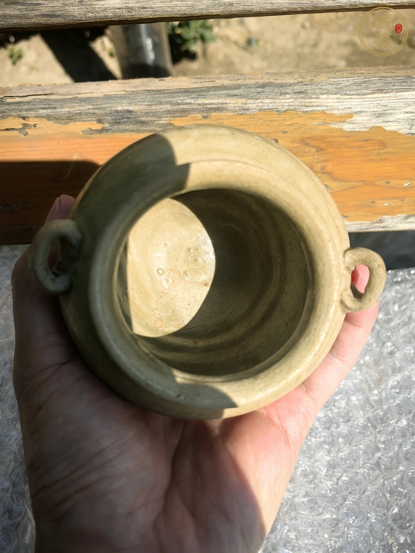 古玩陶瓷青釉雙耳罐真品鑒賞圖