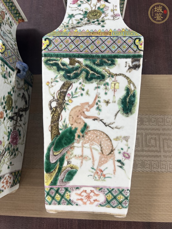 古玩陶瓷粉彩花鳥紋四方瓶真品鑒賞圖