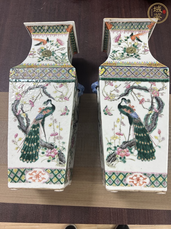 古玩陶瓷粉彩花鳥紋四方瓶真品鑒賞圖