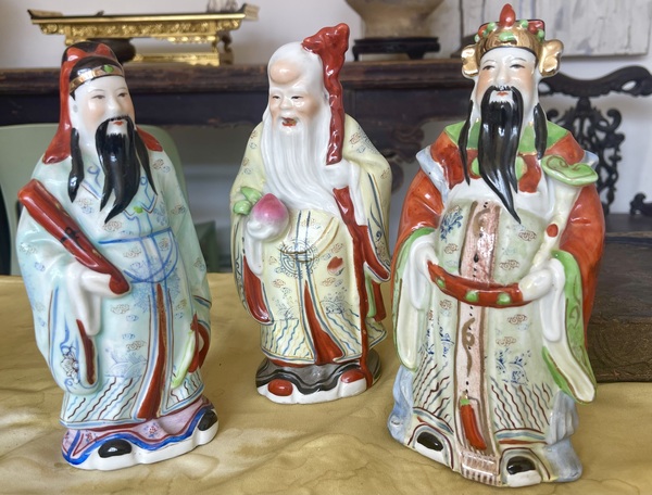 古玩轉(zhuǎn)賣粉彩三星造像拍賣，當(dāng)前價格1250元