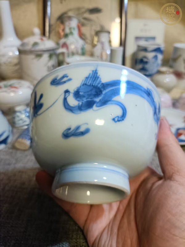 古玩陶瓷青花螭龍紋茶碗真品鑒賞圖