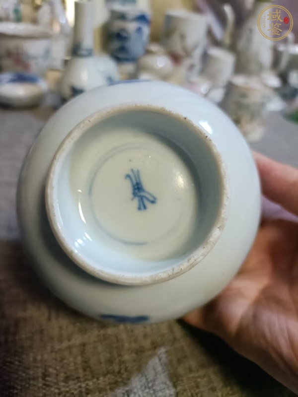 古玩陶瓷青花螭龍紋茶碗真品鑒賞圖