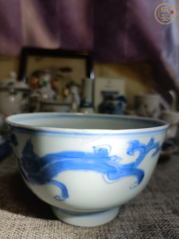 古玩陶瓷青花螭龍紋茶碗真品鑒賞圖