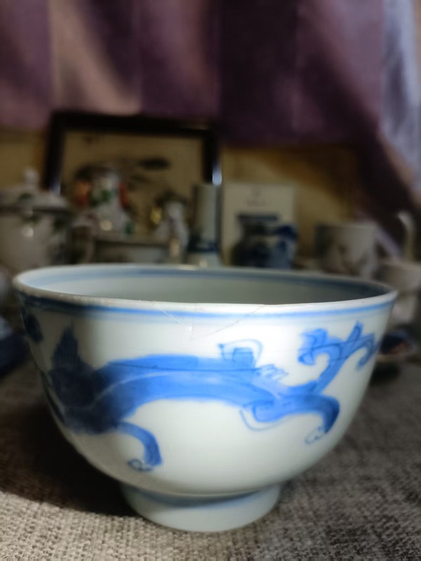 古玩陶瓷康熙青花螭龍紋茶碗拍賣,當前價格3888元