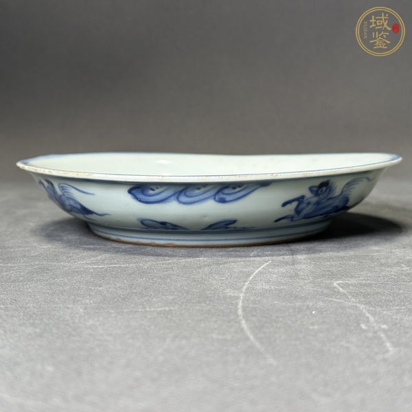 古玩陶瓷青花人物紋盤真品鑒賞圖