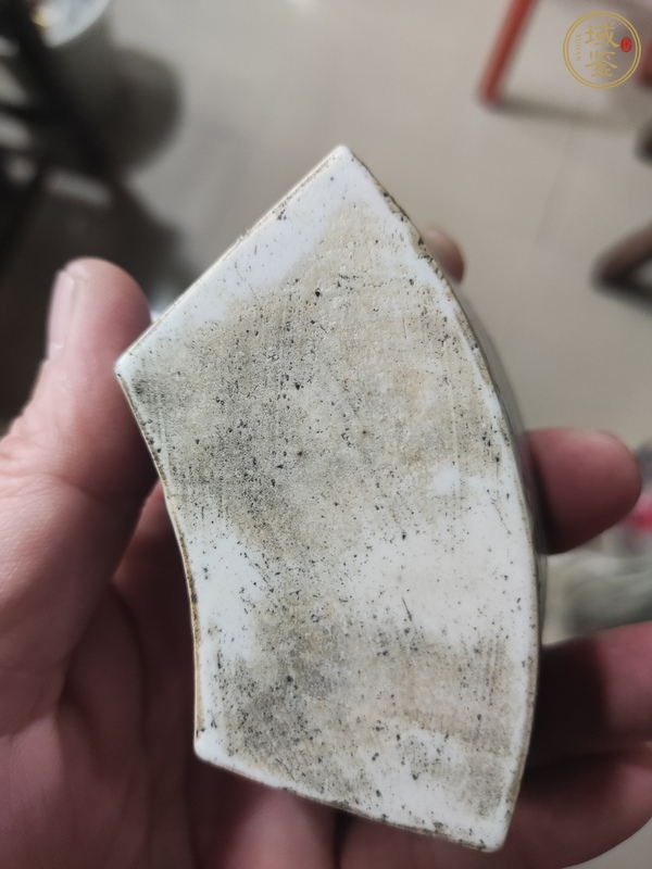 古玩陶瓷青花筆插真品鑒賞圖