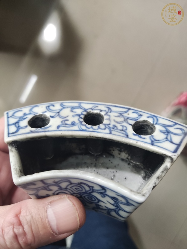 古玩陶瓷青花筆插真品鑒賞圖