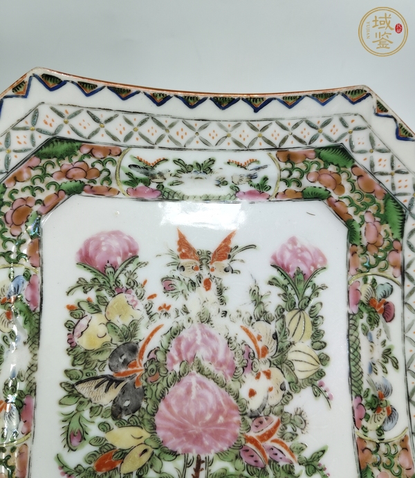 古玩陶瓷廣彩花蝶紋盤(pán)真品鑒賞圖