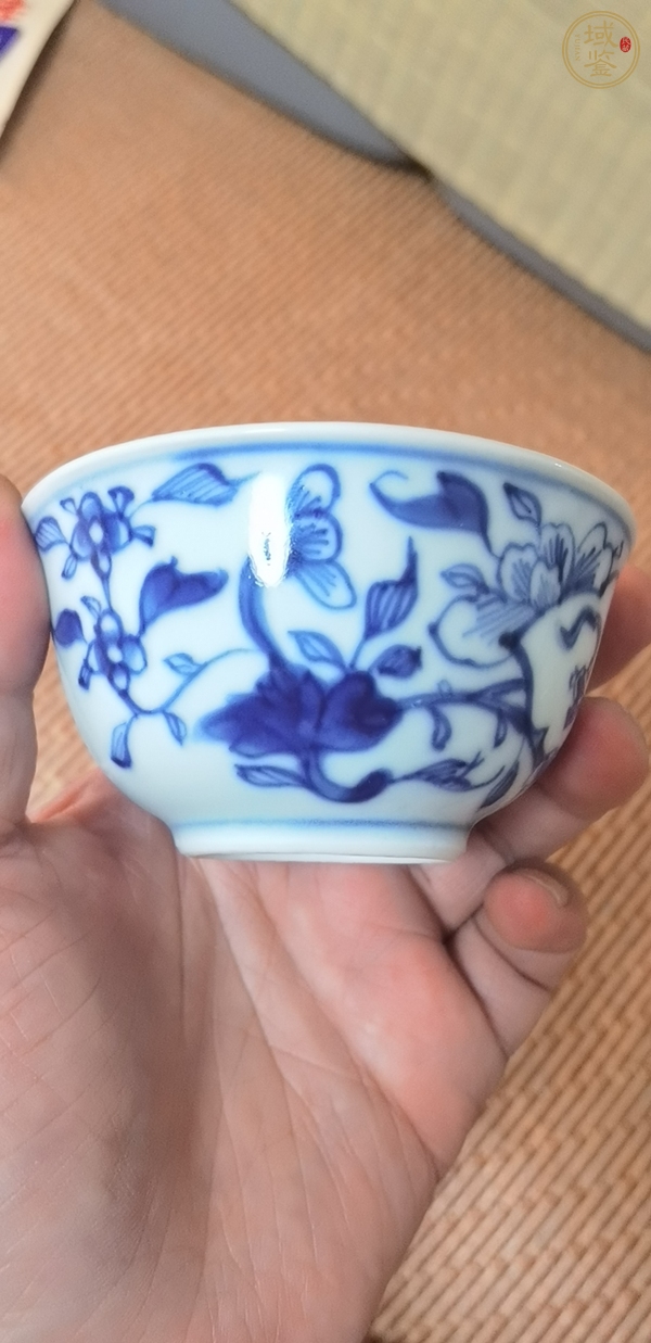 古玩陶瓷青花花卉杯真品鑒賞圖