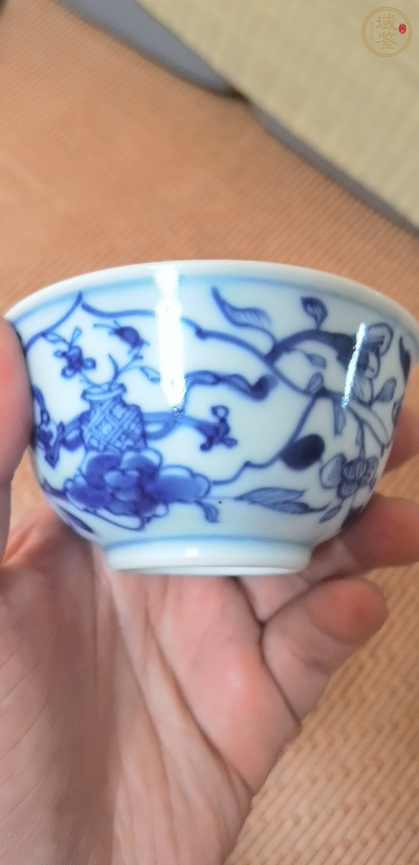 古玩陶瓷青花花卉杯真品鑒賞圖