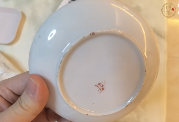 古玩陶瓷人物紋盤真品鑒賞圖