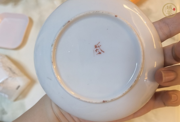 古玩陶瓷人物紋盤真品鑒賞圖