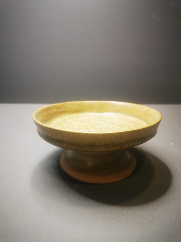 古玩陶瓷南朝至隋洪州窯花卉紋高足盤拍賣，當前價格12800元