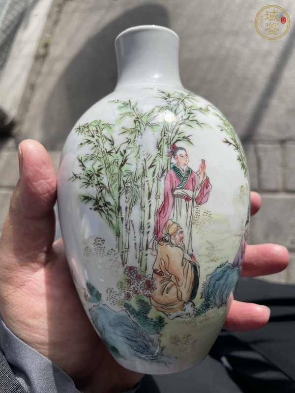 古玩陶瓷粉彩人物瓶真品鑒賞圖