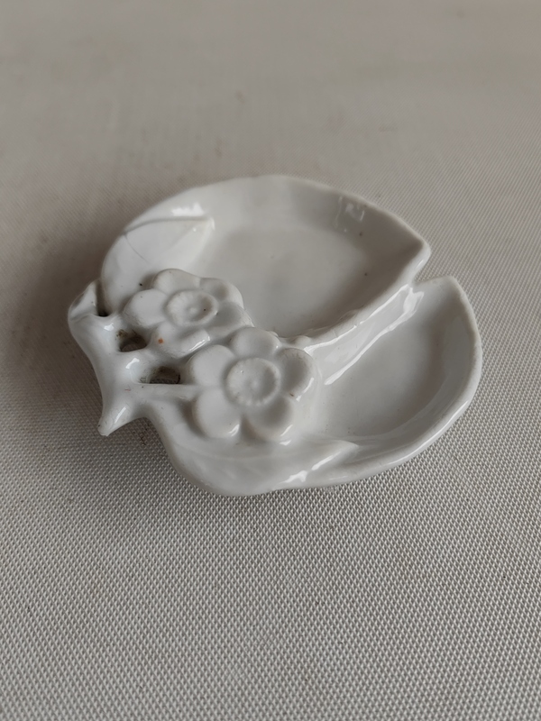 古玩陶瓷德化白瓷桃形洗拍賣(mài)，當(dāng)前價(jià)格398元