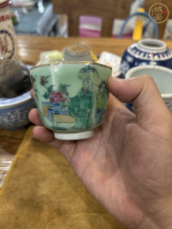 古玩陶瓷人物故事紋八方杯真品鑒賞圖