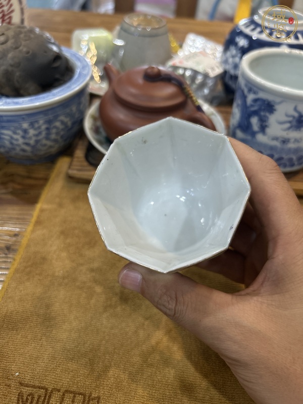 古玩陶瓷人物故事紋八方杯真品鑒賞圖