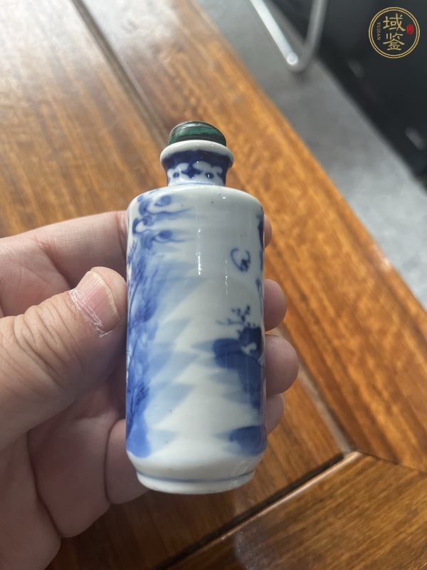 古玩陶瓷鼻煙壺真品鑒賞圖