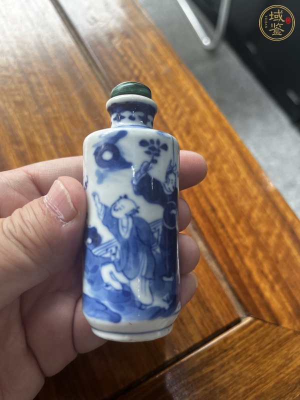 古玩陶瓷鼻煙壺真品鑒賞圖