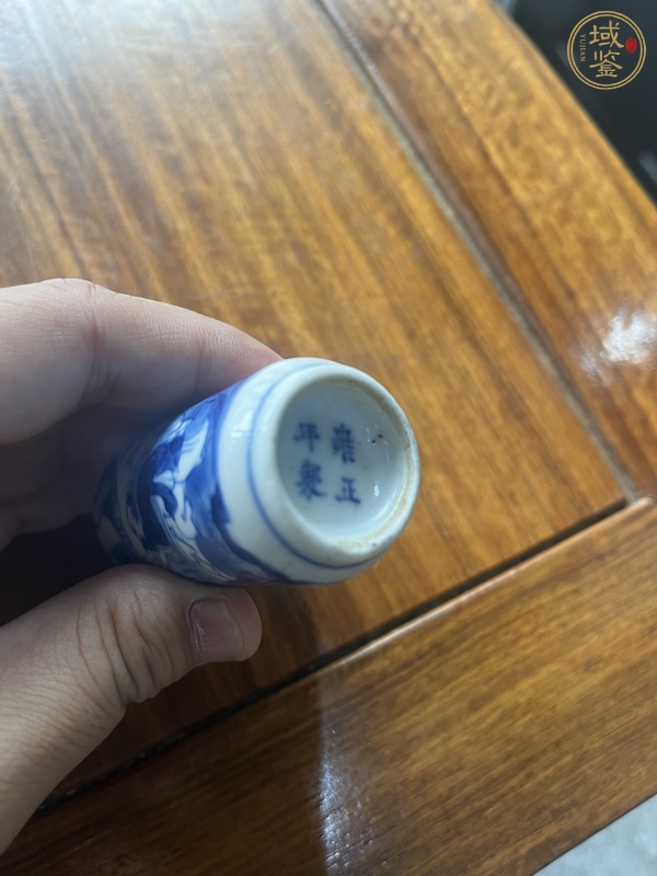 古玩陶瓷鼻煙壺真品鑒賞圖