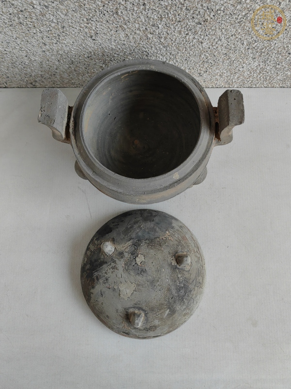 古玩陶瓷灰陶三足鼎真品鑒賞圖