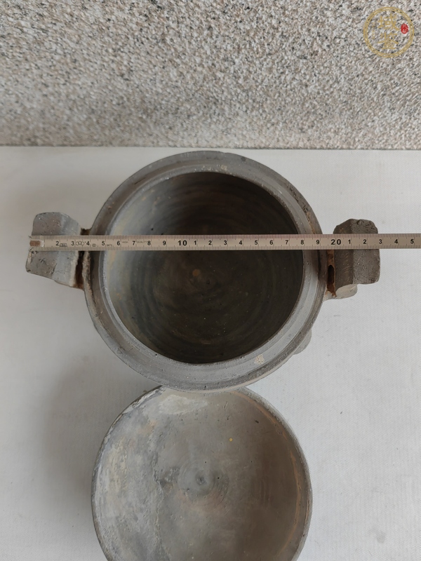 古玩陶瓷灰陶三足鼎真品鑒賞圖