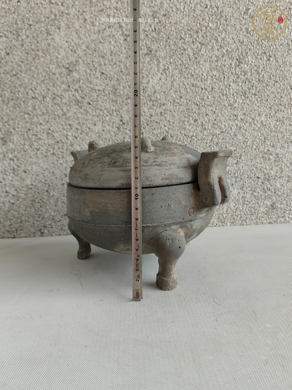 古玩陶瓷灰陶三足鼎真品鑒賞圖