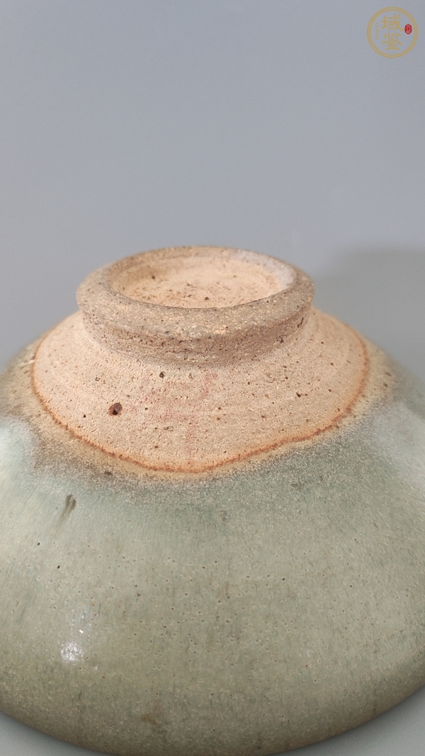 古玩陶瓷鈞窯月白碗真品鑒賞圖