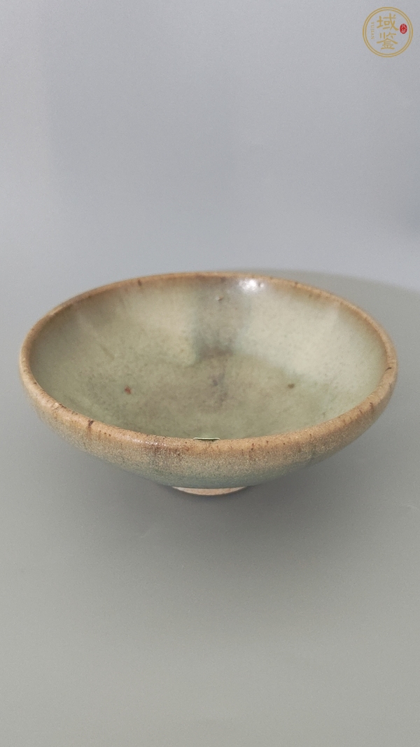 古玩陶瓷鈞窯月白碗真品鑒賞圖
