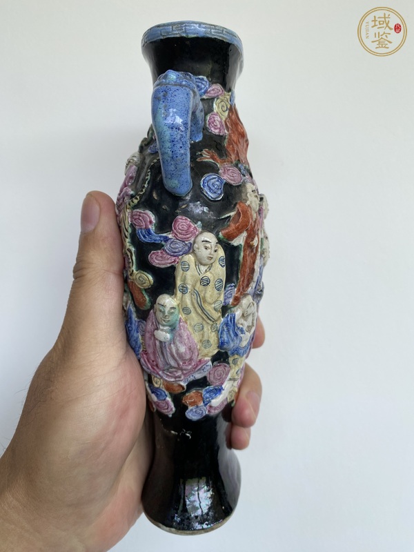 古玩陶瓷民國粉彩雕瓷羅漢瓶真品鑒賞圖