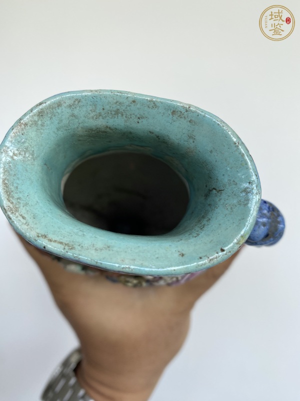 古玩陶瓷民國粉彩雕瓷羅漢瓶真品鑒賞圖