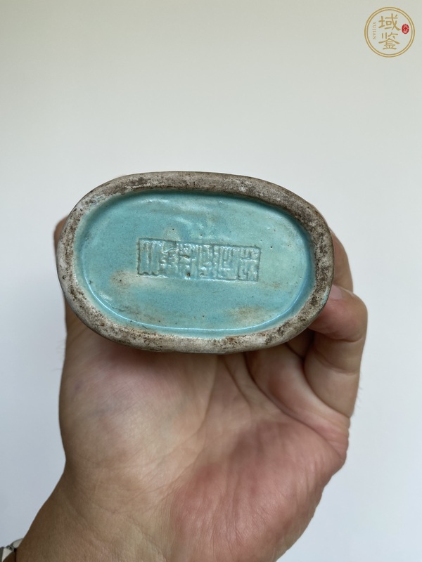古玩陶瓷民國粉彩雕瓷羅漢瓶真品鑒賞圖
