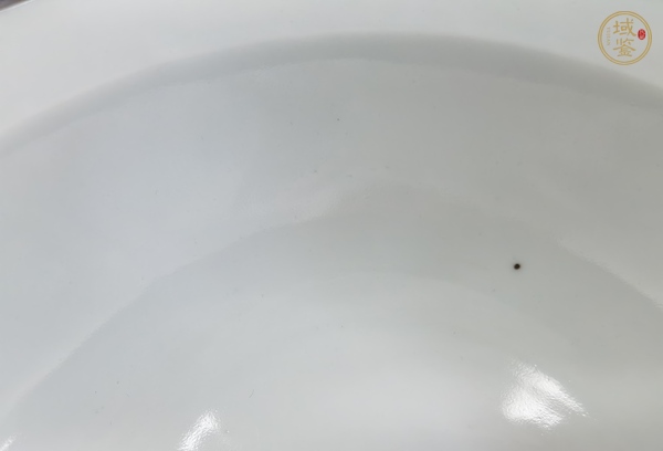 古玩陶瓷飄帶繡球獅子紋青花折沿碗真品鑒賞圖