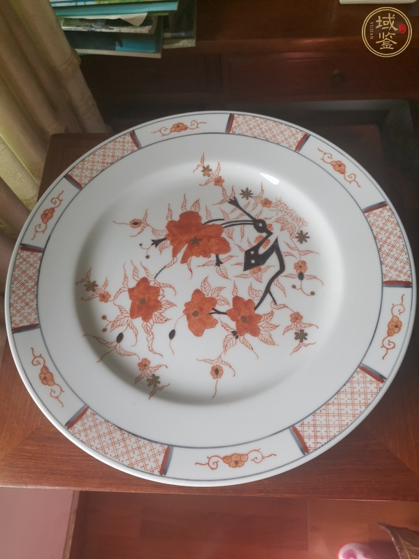 古玩陶瓷彩繪花卉紋盤真品鑒賞圖