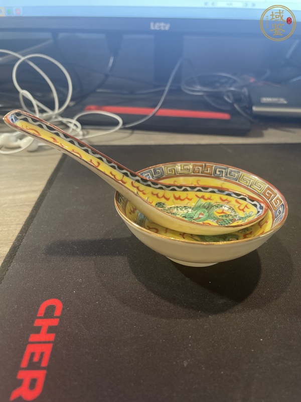 古玩陶瓷廣彩龍紋碟和勺真品鑒賞圖