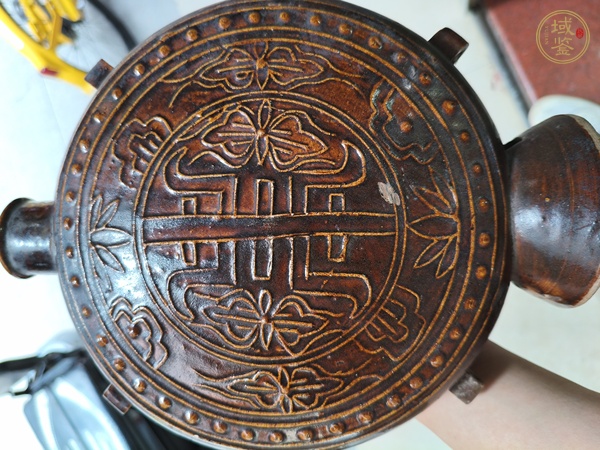 古玩陶瓷褐釉印花抱月瓶真品鑒賞圖