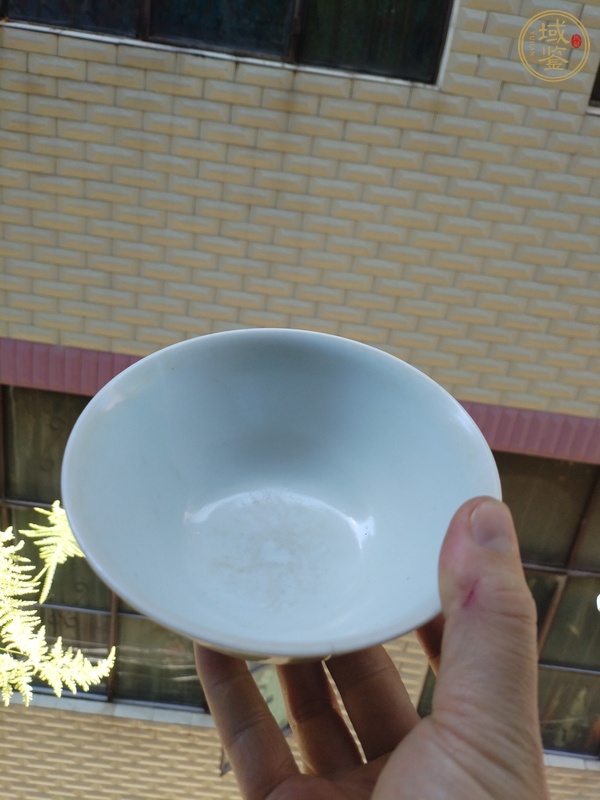 古玩青釉茶圓真品鑒賞圖