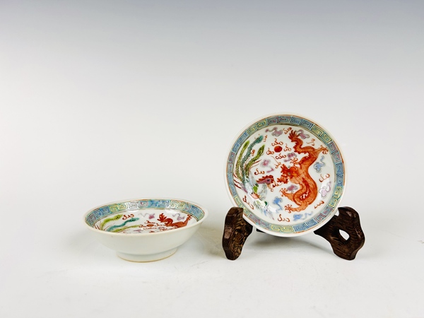 古玩嚴(yán)選民國(guó)·五彩龍鳳紋盤一對(duì)拍賣，當(dāng)前價(jià)格6216元
