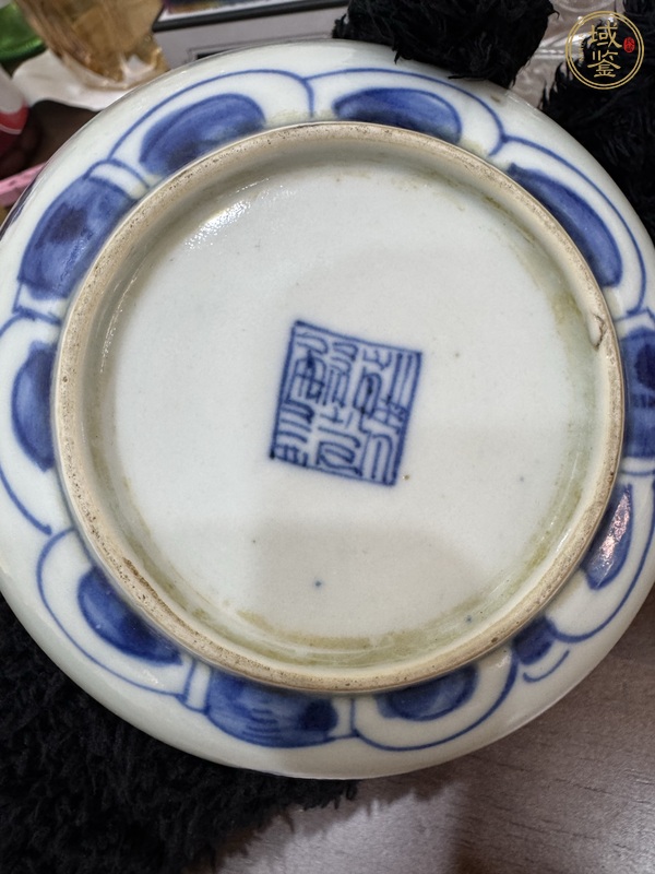 古玩陶瓷青花八卦紋盤真品鑒賞圖