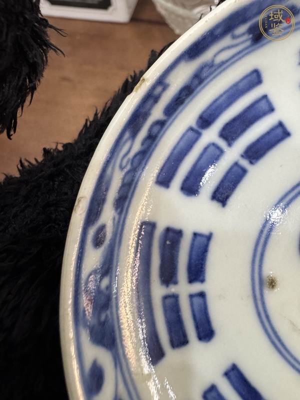 古玩陶瓷青花八卦紋盤真品鑒賞圖